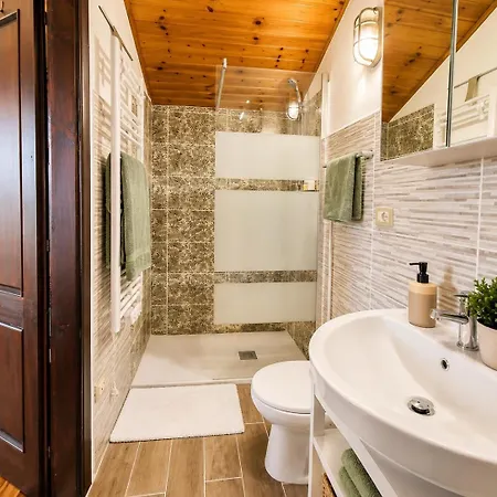 Vivere Alpine Retreat - Oasi Zegna - Mountain Views - Fireplace - Private Garden * Camandona