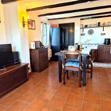 Vivere Alpine Retreat - Oasi Zegna - Mountain Views - Fireplace - Private Garden فيلة *